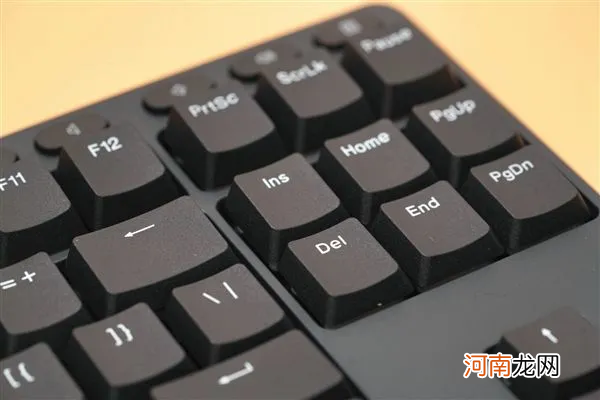 电脑主机按键出了问题