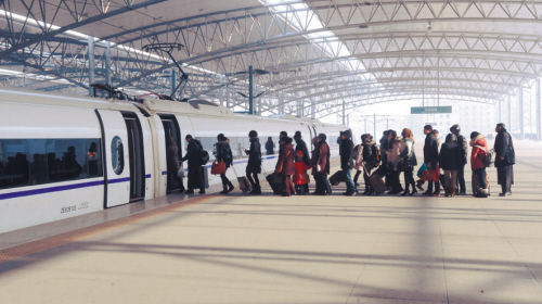 乘坐高铁可以带电脑主机