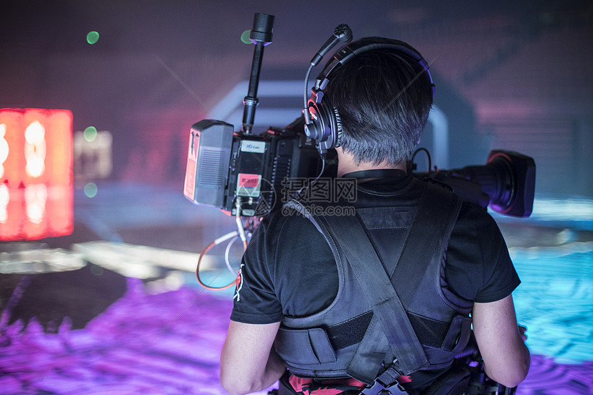 摄像头监控要装主机