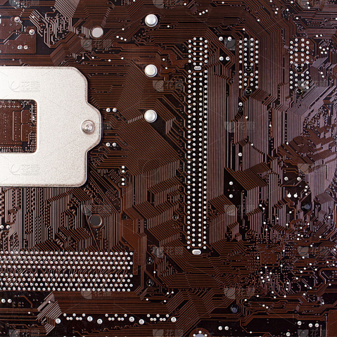 主板会送主机背板么