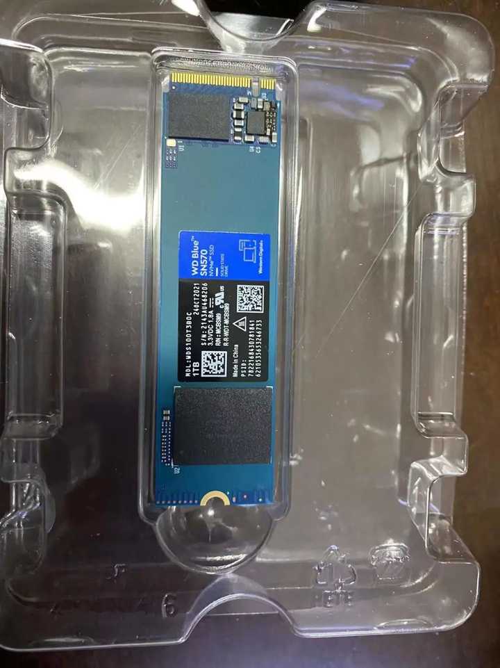 戴尔主机装固态硬盘