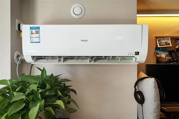 空调开了外面主机不会转