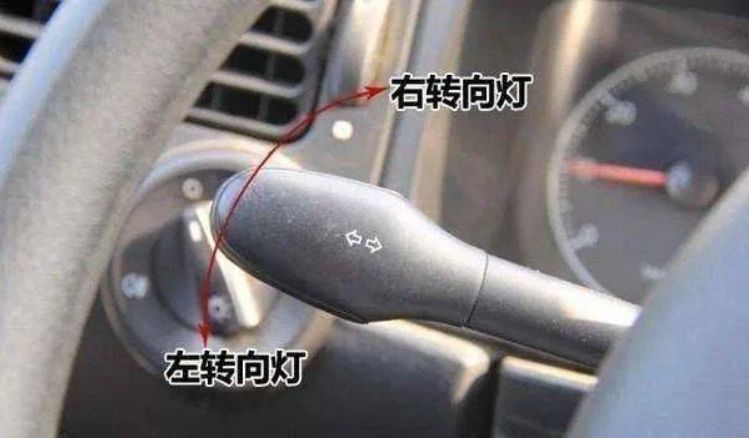 主机灯闪一下熄一下