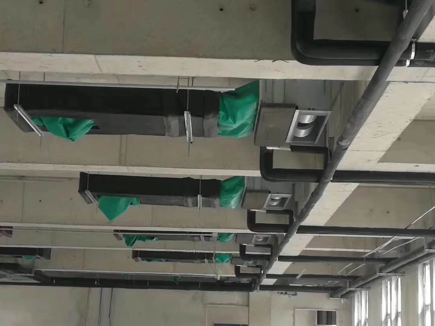 风机盘管怎么和主机联动