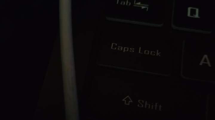 主机开机有滋滋的声音怎么回事