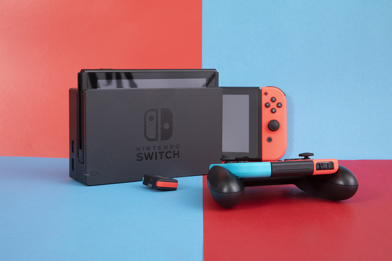 任天堂主机背面