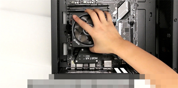 自己装主机如何配置主板